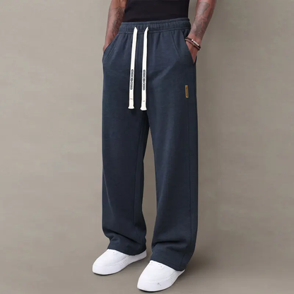 Men’s casual pants —loose straight-leg